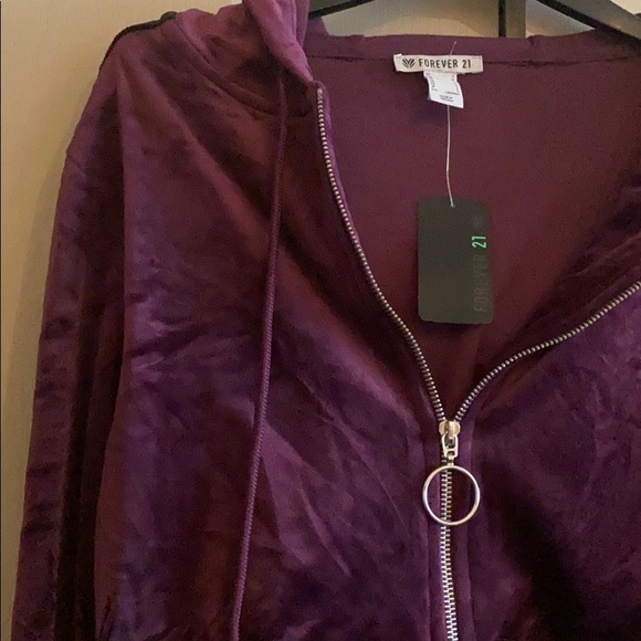 Crop Hoodie - Picture 2 of 4